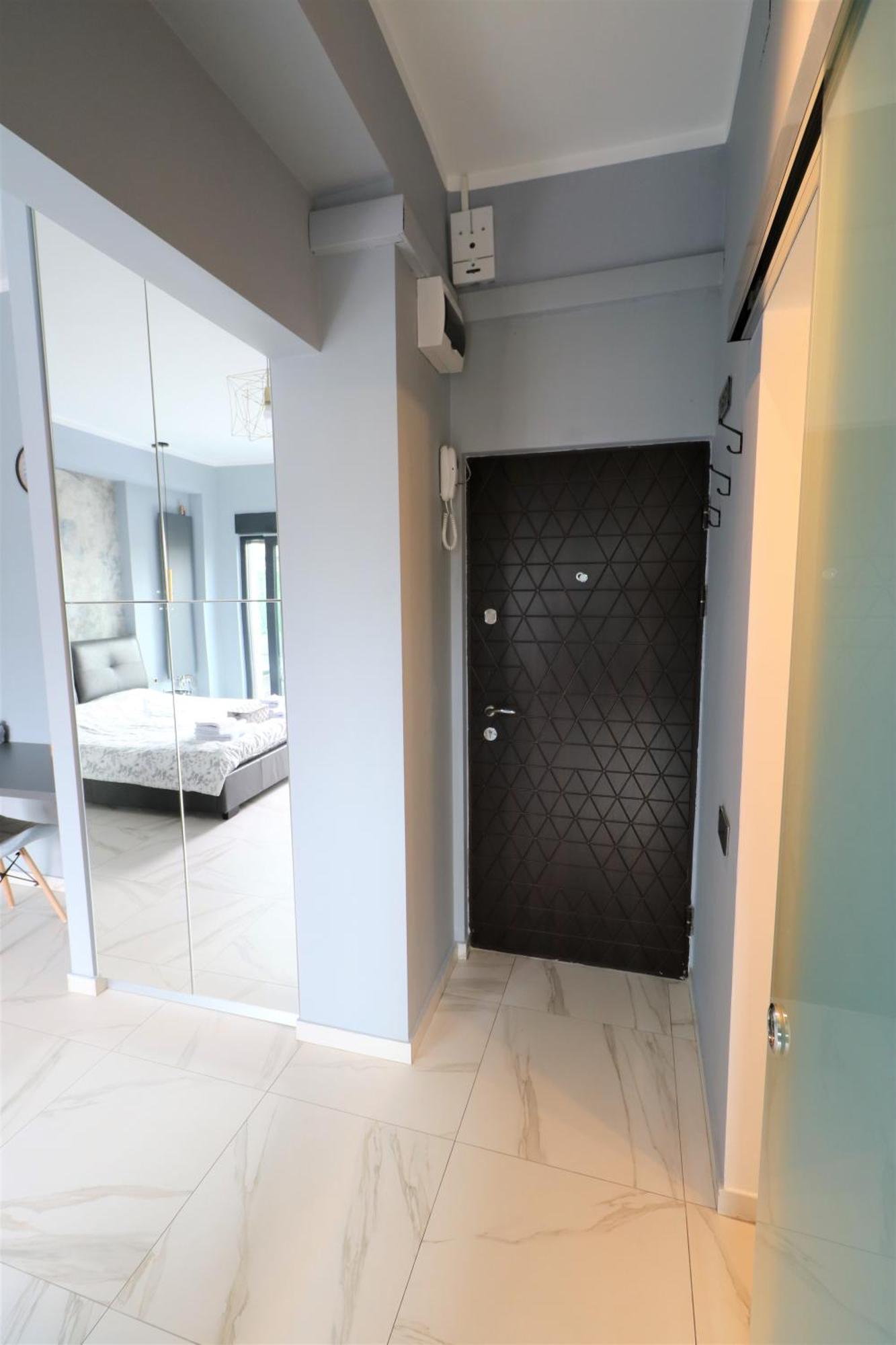 Deluxe Skyline Retreat Studio - Old Town Bucharest Exterior photo