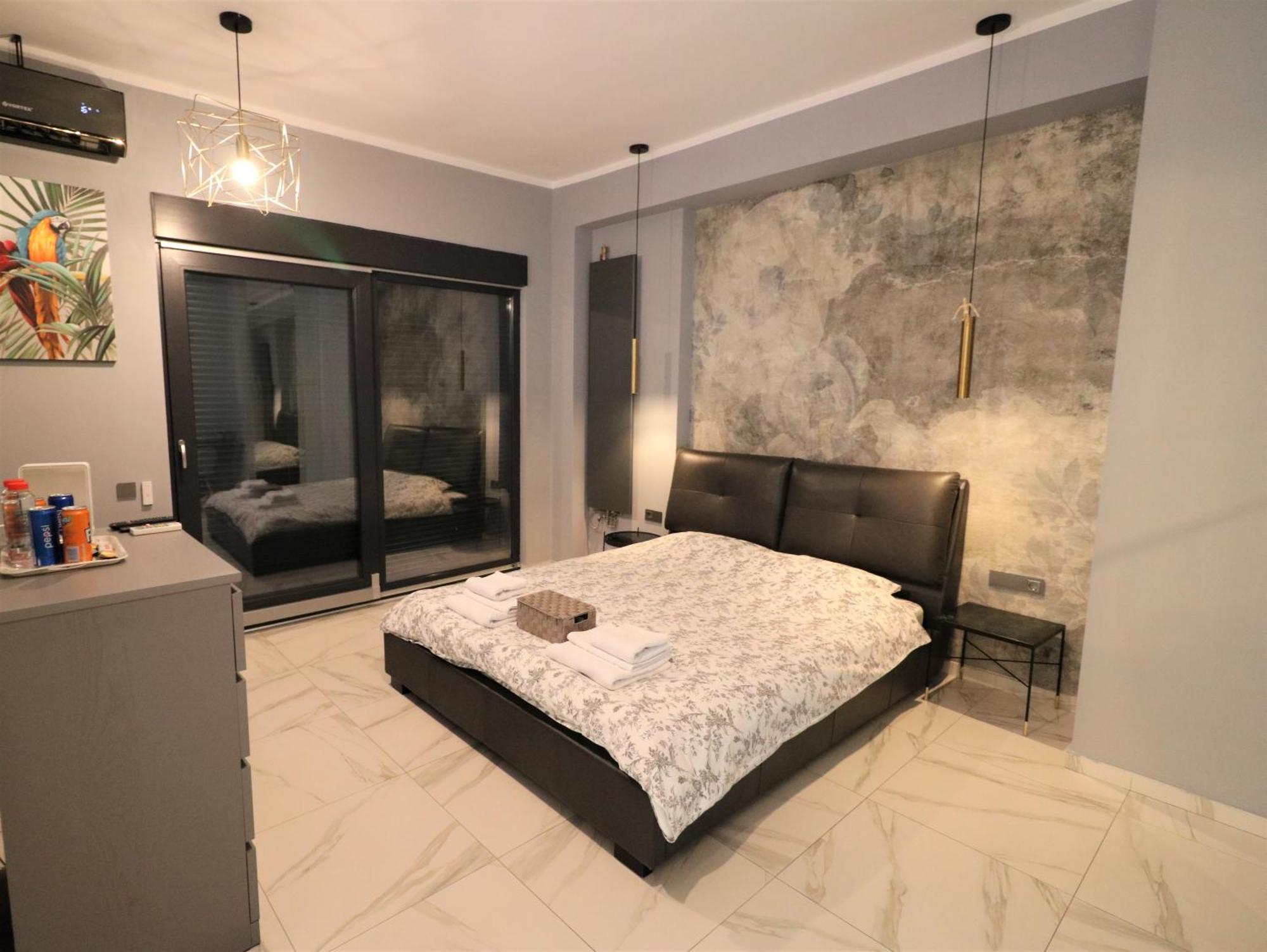 Deluxe Skyline Retreat Studio - Old Town Bucharest Exterior photo